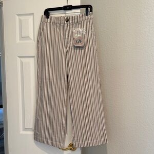 Striped Wide-Leg Pants with front and back pockets. Add red tee for a good look